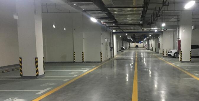 南京車位劃線解讀，地下車庫道路中線要用什么不同顏色？