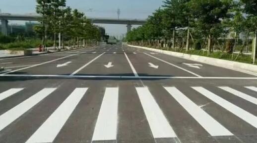 蘇州道路劃線施工后怎樣對地坪進行保養(yǎng)？