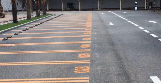 停車場(chǎng)劃線的材料有哪些？